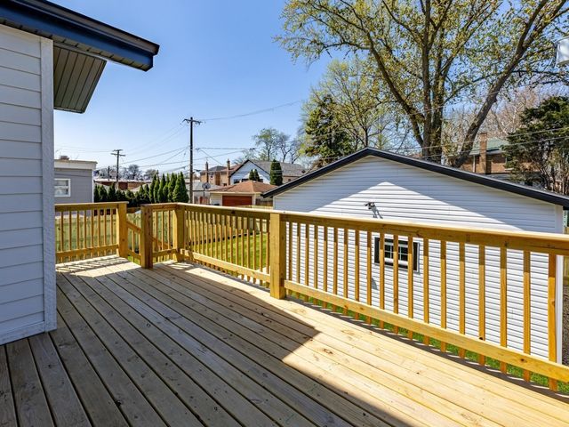 3548 Clinton Avenue, Berwyn, IL 60402