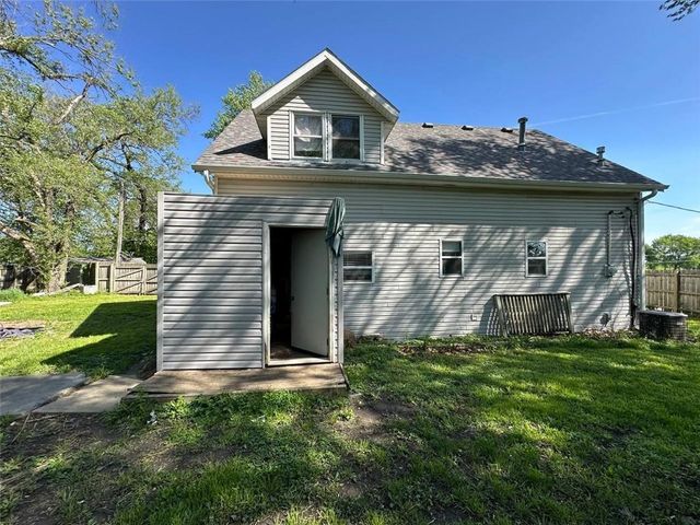 214 Mo-C Highway, Rayville, MO 64084