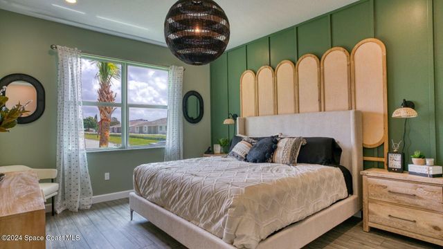 1411 Miraflores Trail NW, Palm Bay, FL 32907