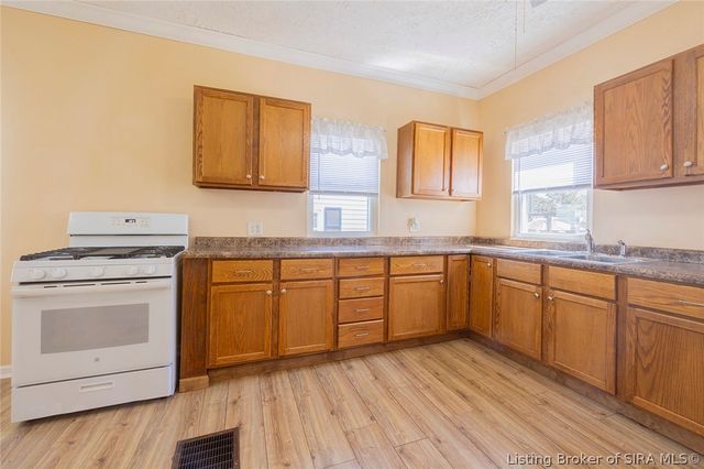 1717 Beechwood Avenue, New Albany, IN 47150