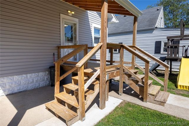 1717 Beechwood Avenue, New Albany, IN 47150