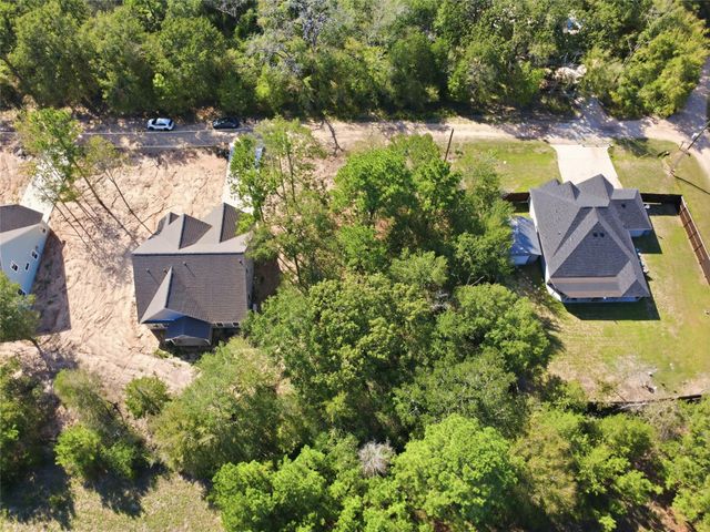 26283 Shore Drive, Hempstead, TX 77445
