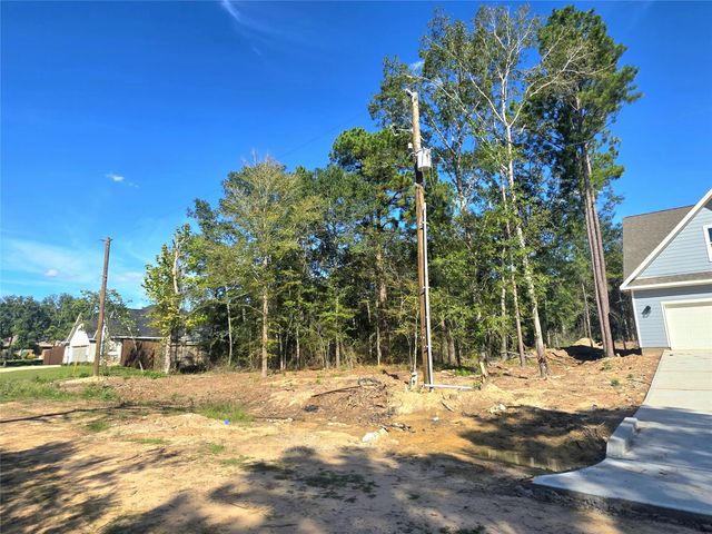 26283 Shore Drive, Hempstead, TX 77445