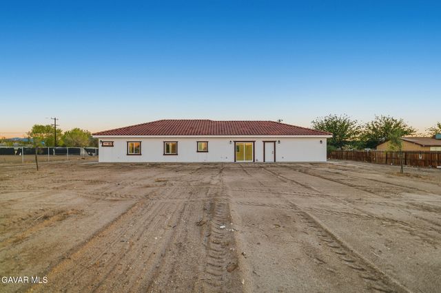 10347 E Avenue R-12, Littlerock, CA 93543