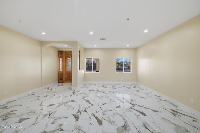 10347 E Avenue R-12, Littlerock, CA 93543