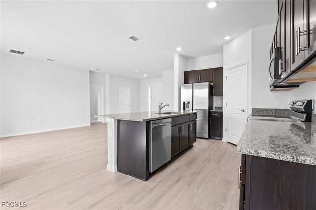 4010 NE 19th PL, Cape Coral, FL 33909