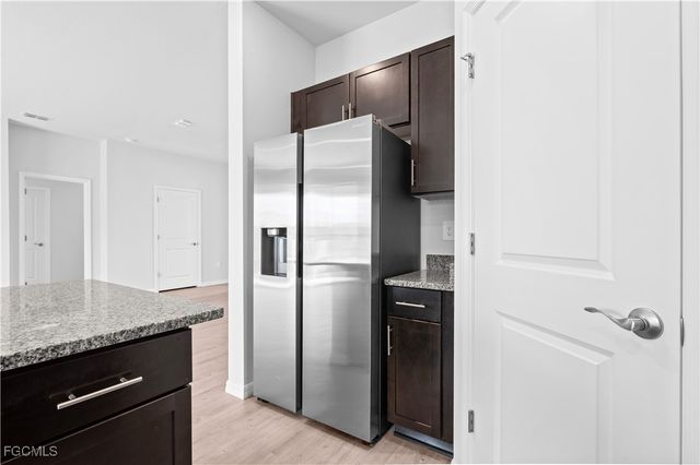 4010 NE 19th PL, Cape Coral, FL 33909