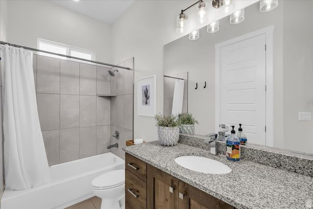 3015 W KARERSEE DR, St. George, UT 84770