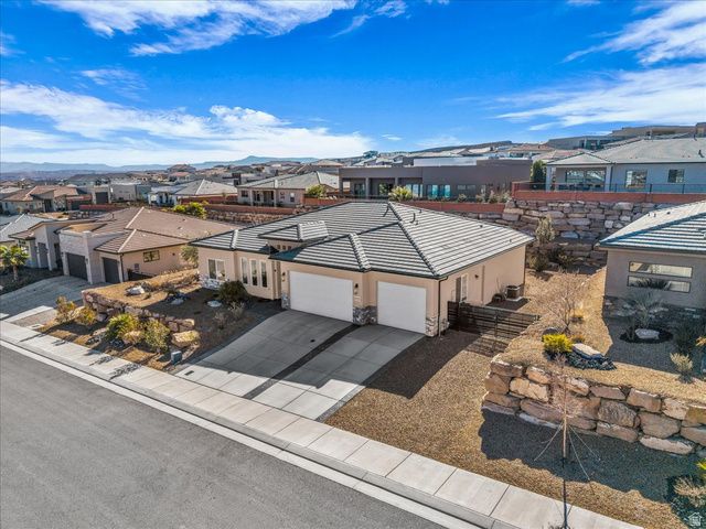 3015 W KARERSEE DR, St. George, UT 84770