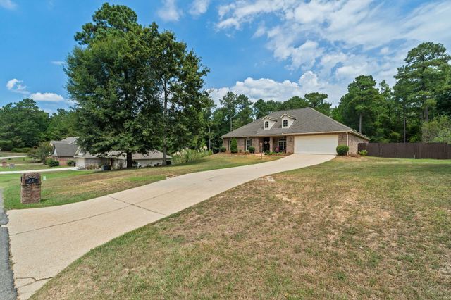 22 Jubilee Point, Hattiesburg, MS 39402