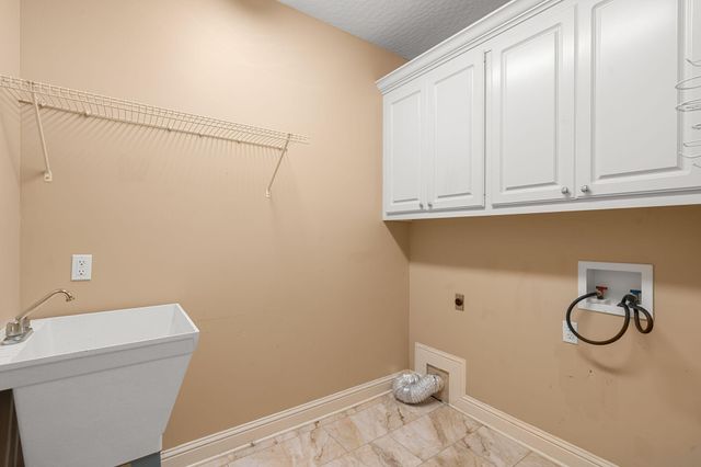 22 Jubilee Point, Hattiesburg, MS 39402