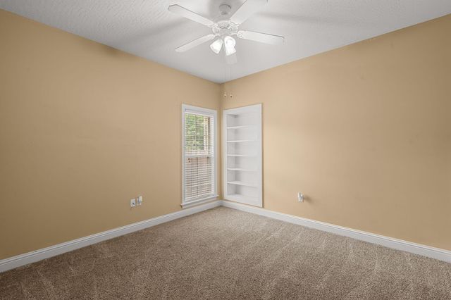 22 Jubilee Point, Hattiesburg, MS 39402