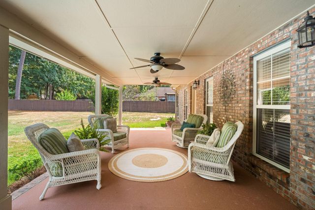22 Jubilee Point, Hattiesburg, MS 39402