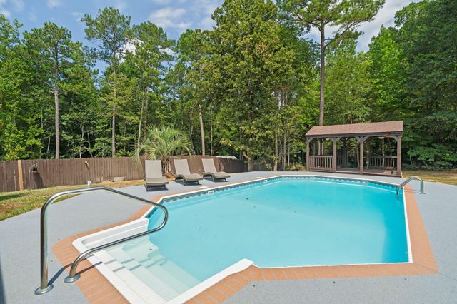 22 Jubilee Point, Hattiesburg, MS 39402