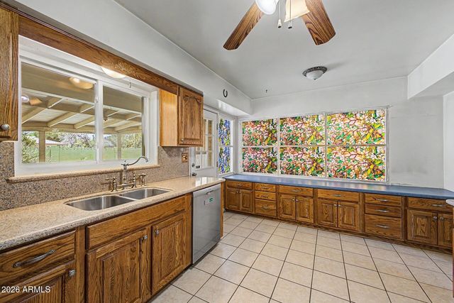 5125 E OSBORN Road, Phoenix, AZ 85018