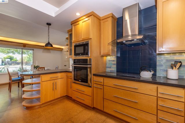 35366 Ronda Ct, Fremont, CA 94536