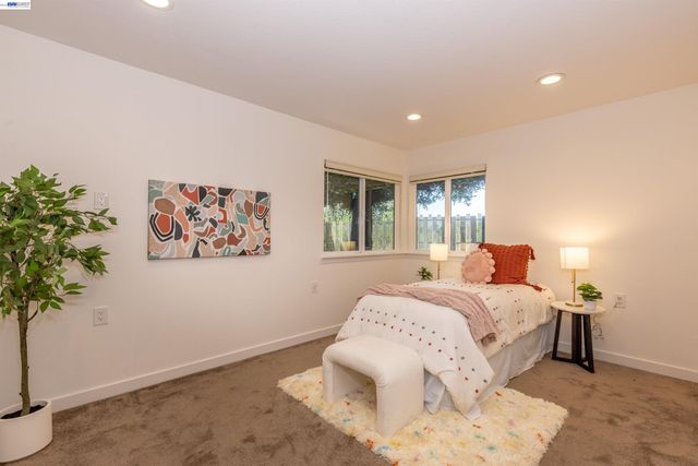 35366 Ronda Ct, Fremont, CA 94536