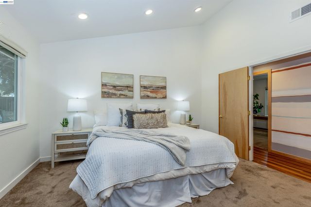 35366 Ronda Ct, Fremont, CA 94536