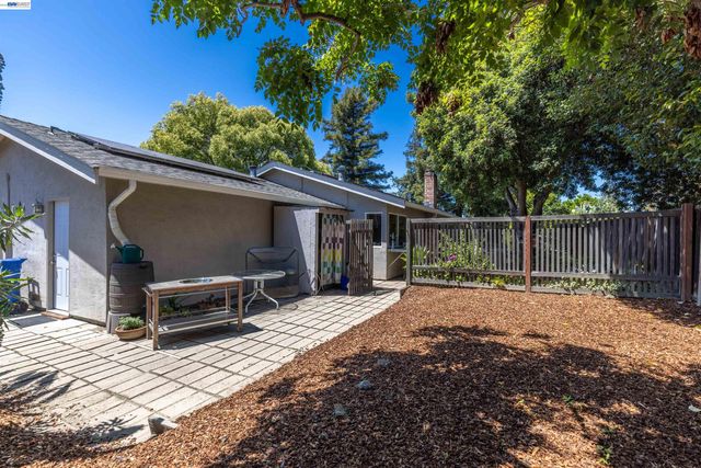 35366 Ronda Ct, Fremont, CA 94536