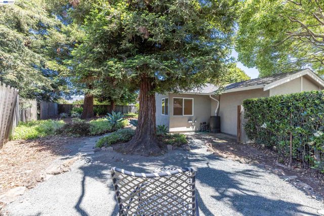 35366 Ronda Ct, Fremont, CA 94536