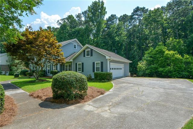 7610 Nesbit Ferry Road, Sandy Springs, GA 30350