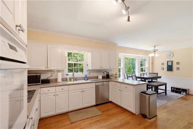 7610 Nesbit Ferry Road, Sandy Springs, GA 30350