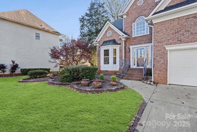 12326 Ashleigh Oaks Court, Charlotte, NC 28273