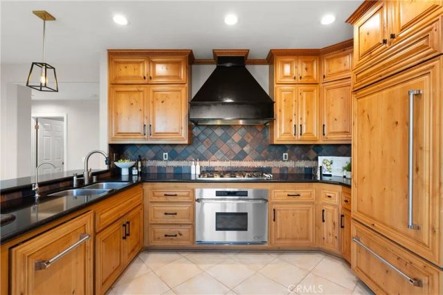 8 Rimani Drive, Mission Viejo, CA 92692