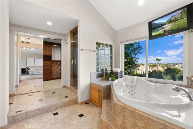 8 Rimani Drive, Mission Viejo, CA 92692