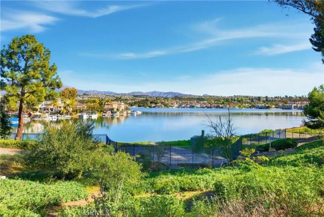 8 Rimani Drive, Mission Viejo, CA 92692