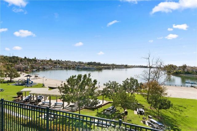 8 Rimani Drive, Mission Viejo, CA 92692