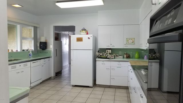 2650 W Union Hills Drive Lot 81, Phoenix, AZ 85027