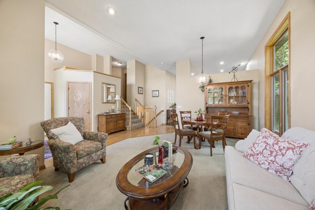 638 Oakwood Drive, Shoreview, MN 55126