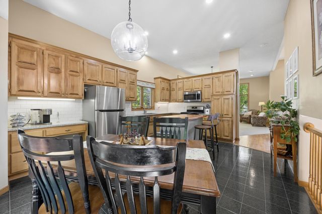 638 Oakwood Drive, Shoreview, MN 55126