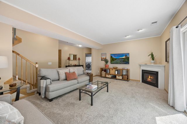 638 Oakwood Drive, Shoreview, MN 55126