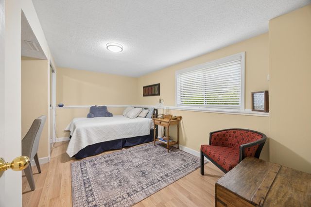 638 Oakwood Drive, Shoreview, MN 55126