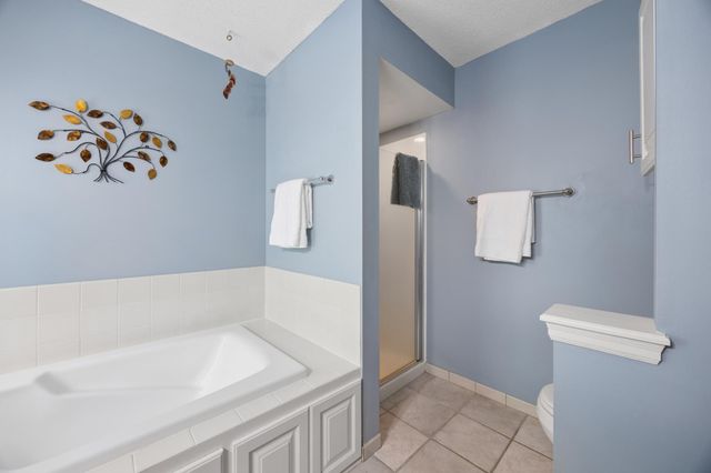 638 Oakwood Drive, Shoreview, MN 55126