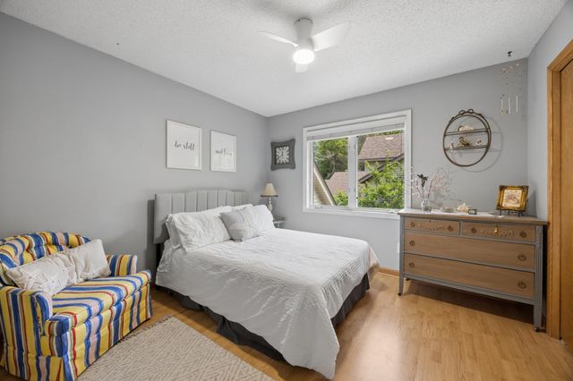 638 Oakwood Drive, Shoreview, MN 55126