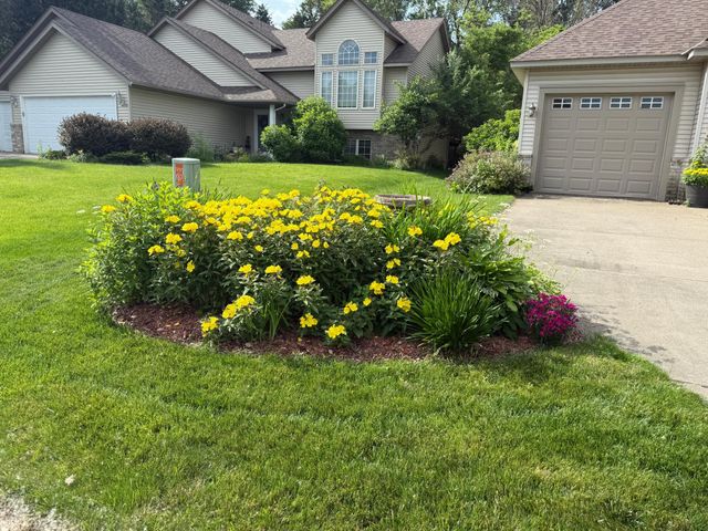 638 Oakwood Drive, Shoreview, MN 55126