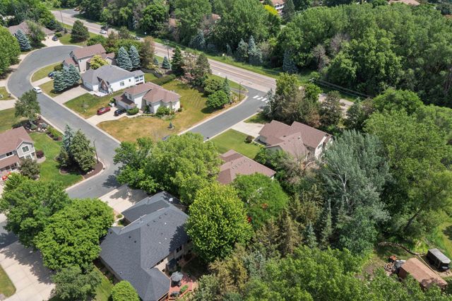 638 Oakwood Drive, Shoreview, MN 55126