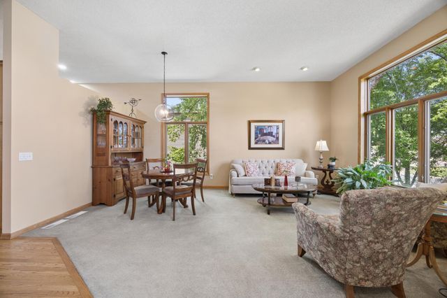 638 Oakwood Drive, Shoreview, MN 55126
