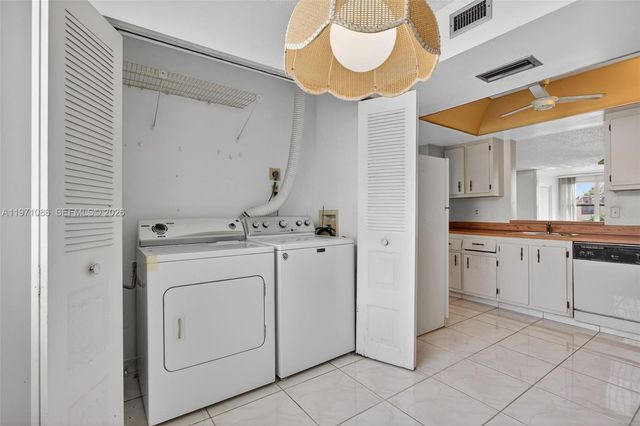 7310 NW 18th St 208, Margate, FL 33063