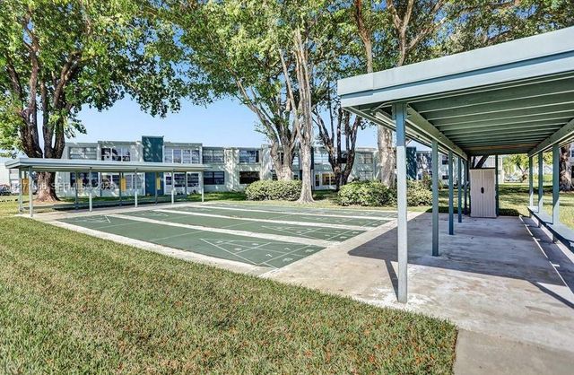 7310 NW 18th St 208, Margate, FL 33063