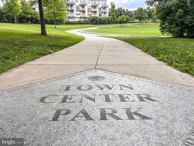 12917 ALDERLEAF DR, Germantown, MD 20874