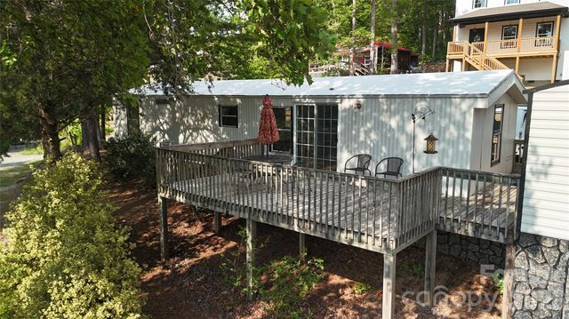 535 Lake Shore Drive 150, New London, NC 28127