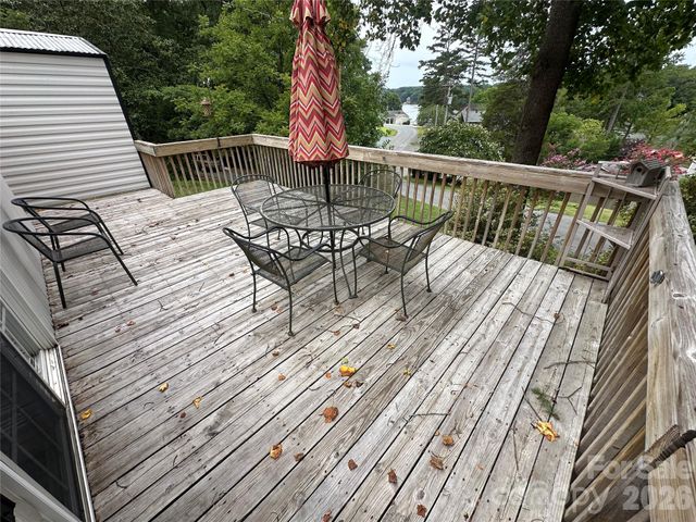 535 Lake Shore Drive 150, New London, NC 28127