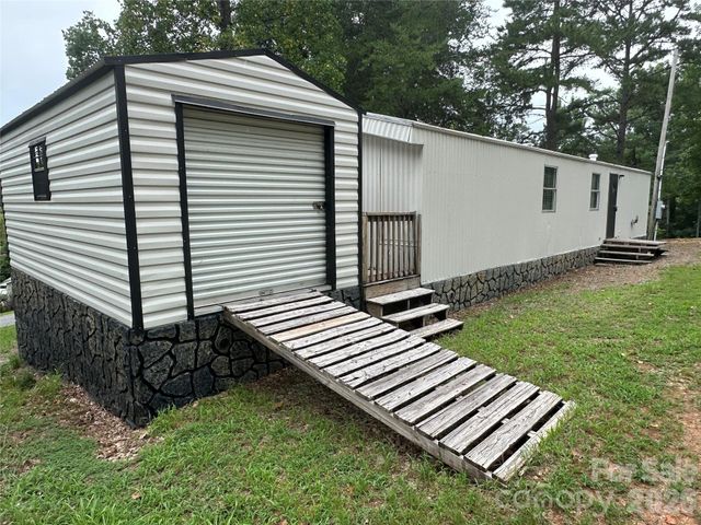 535 Lake Shore Drive 150, New London, NC 28127