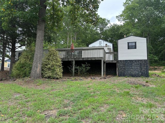 535 Lake Shore Drive 150, New London, NC 28127