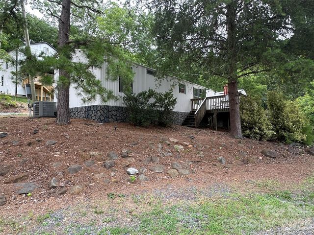 535 Lake Shore Drive 150, New London, NC 28127