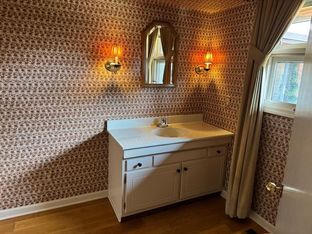 2727 S Lakeshore Drive 7, St. Joseph, MI 49085